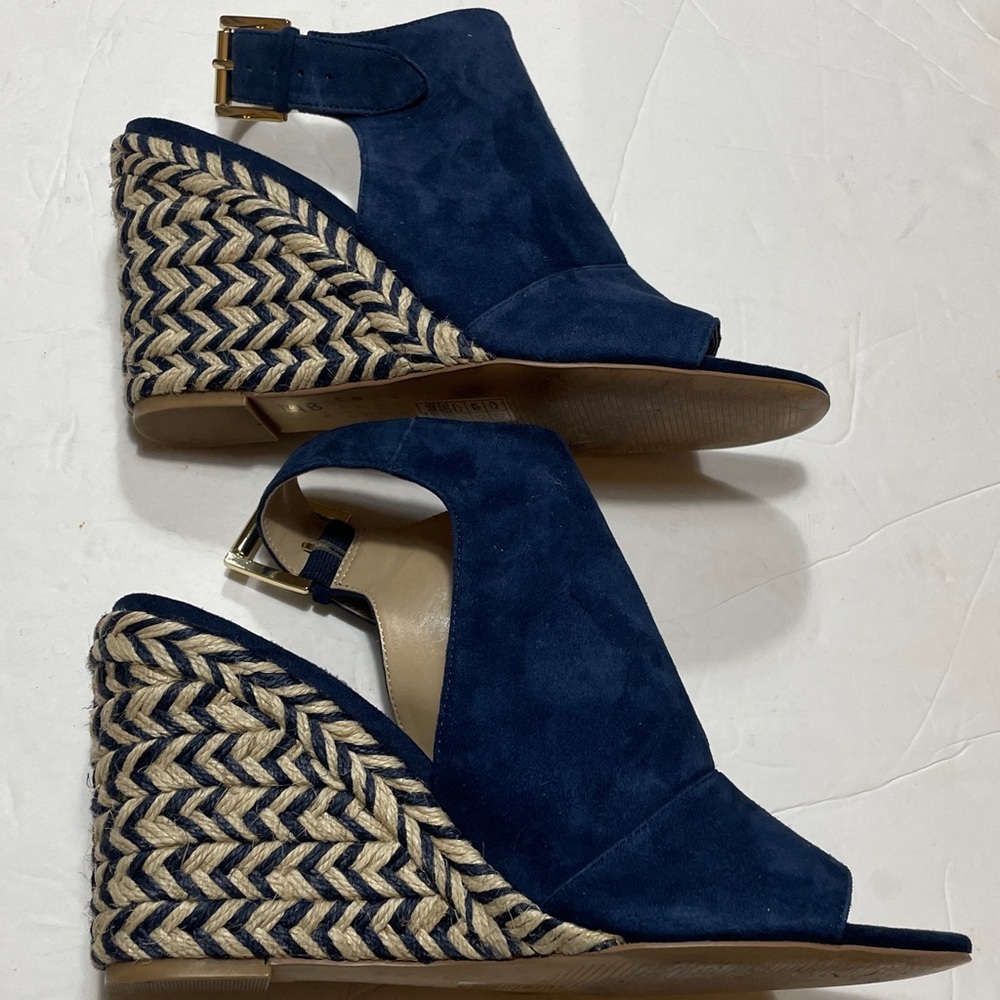 White House Black Market Navy Suede Wedge Sandals in size 9 - Picture 4 of 8